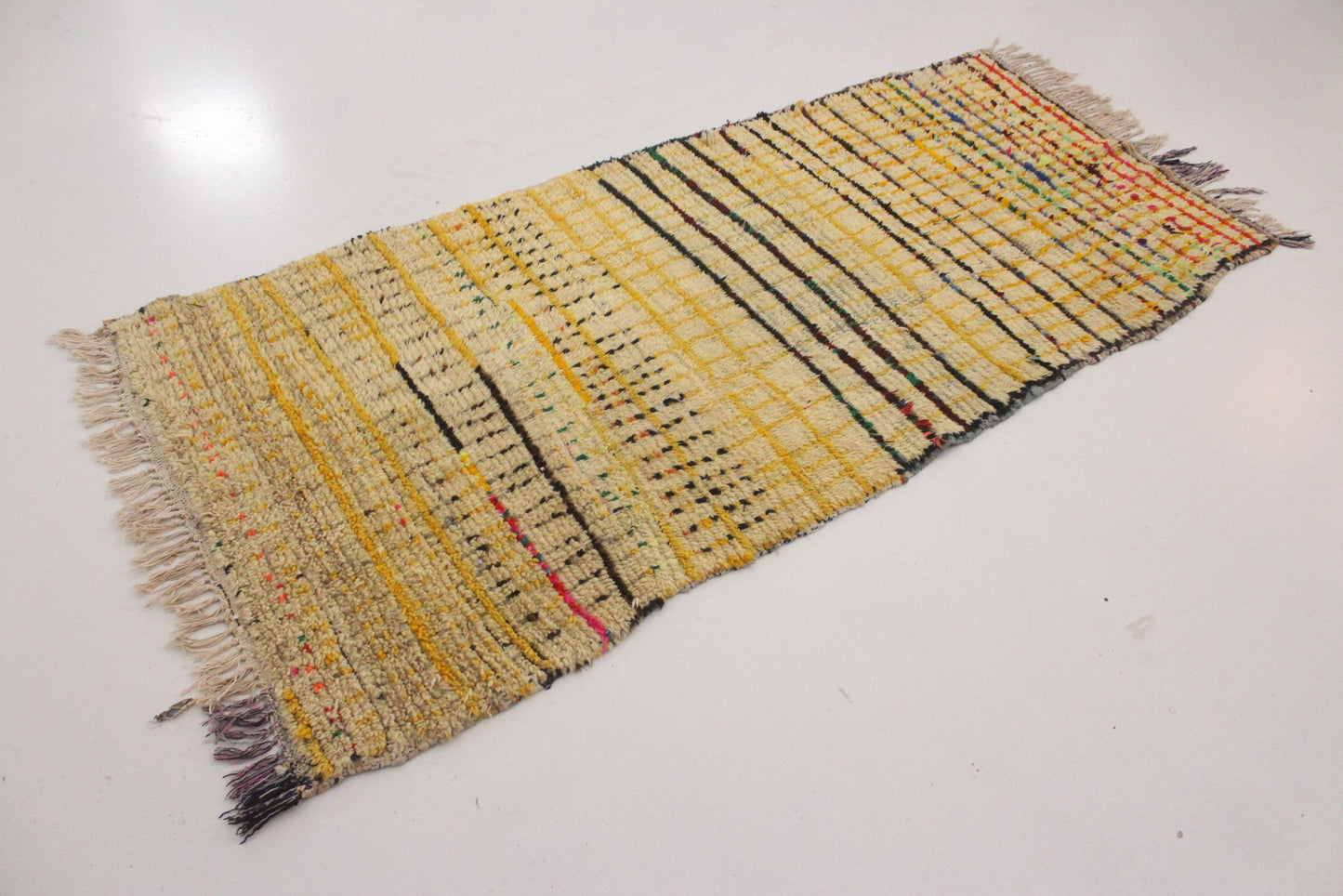 Vintage moroccan runner rug - yellow, beige, black - Azilal - 3.3x7feet / 100x214cm