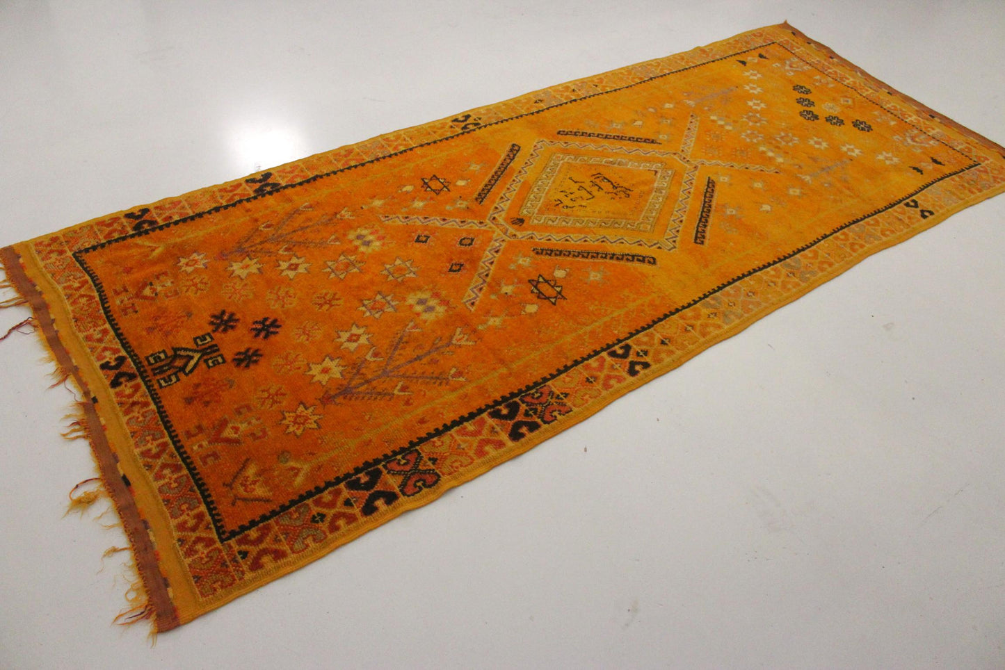 Vintage traditional moroccan rug - yellow, orange - Taznakht - 4.9x12.6feet / 150x385cm