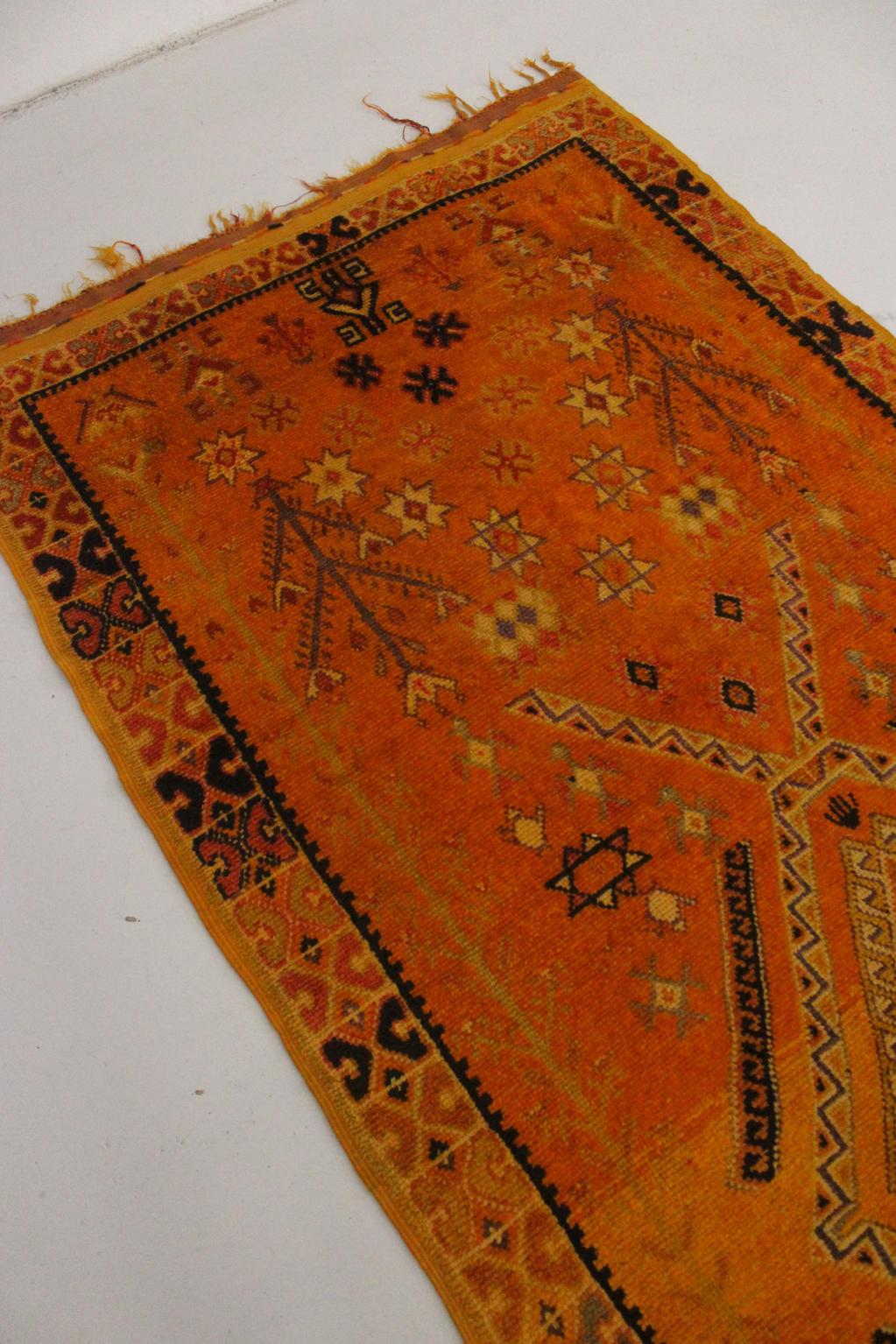 Vintage traditional moroccan rug - yellow, orange - Taznakht - 4.9x12.6feet / 150x385cm