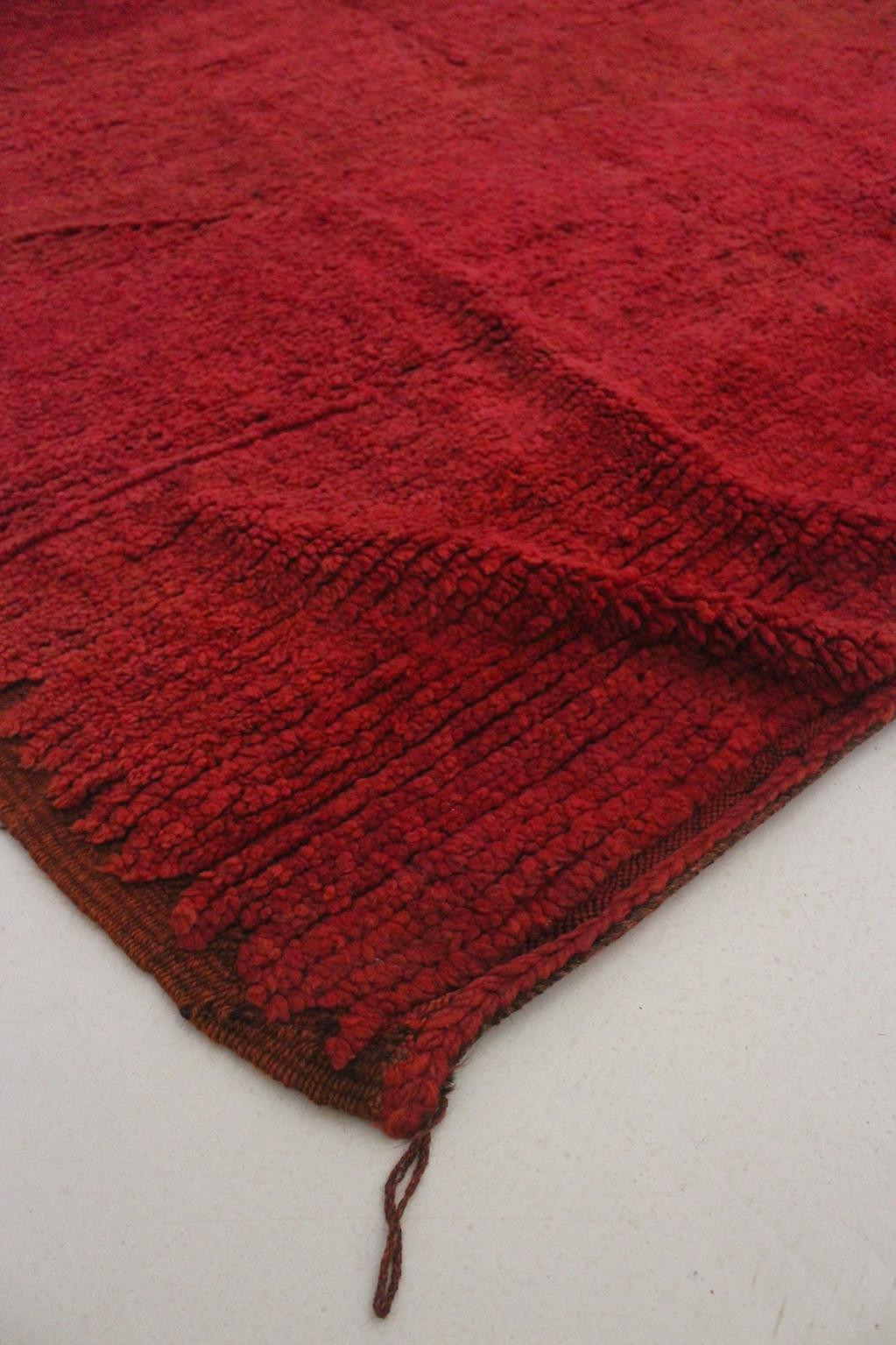 Vintage area moroccan rug - raspberry red - Rehamna - 5.2x12feet / 160x365cm