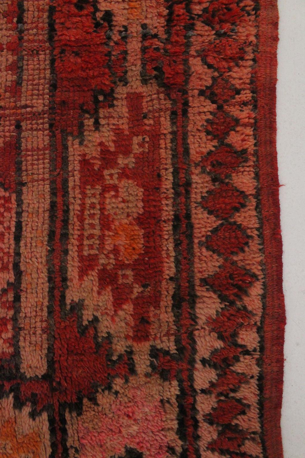 Vintage area moroccan rug - red - Mediouna - 5x9.5feet / 155x290cm