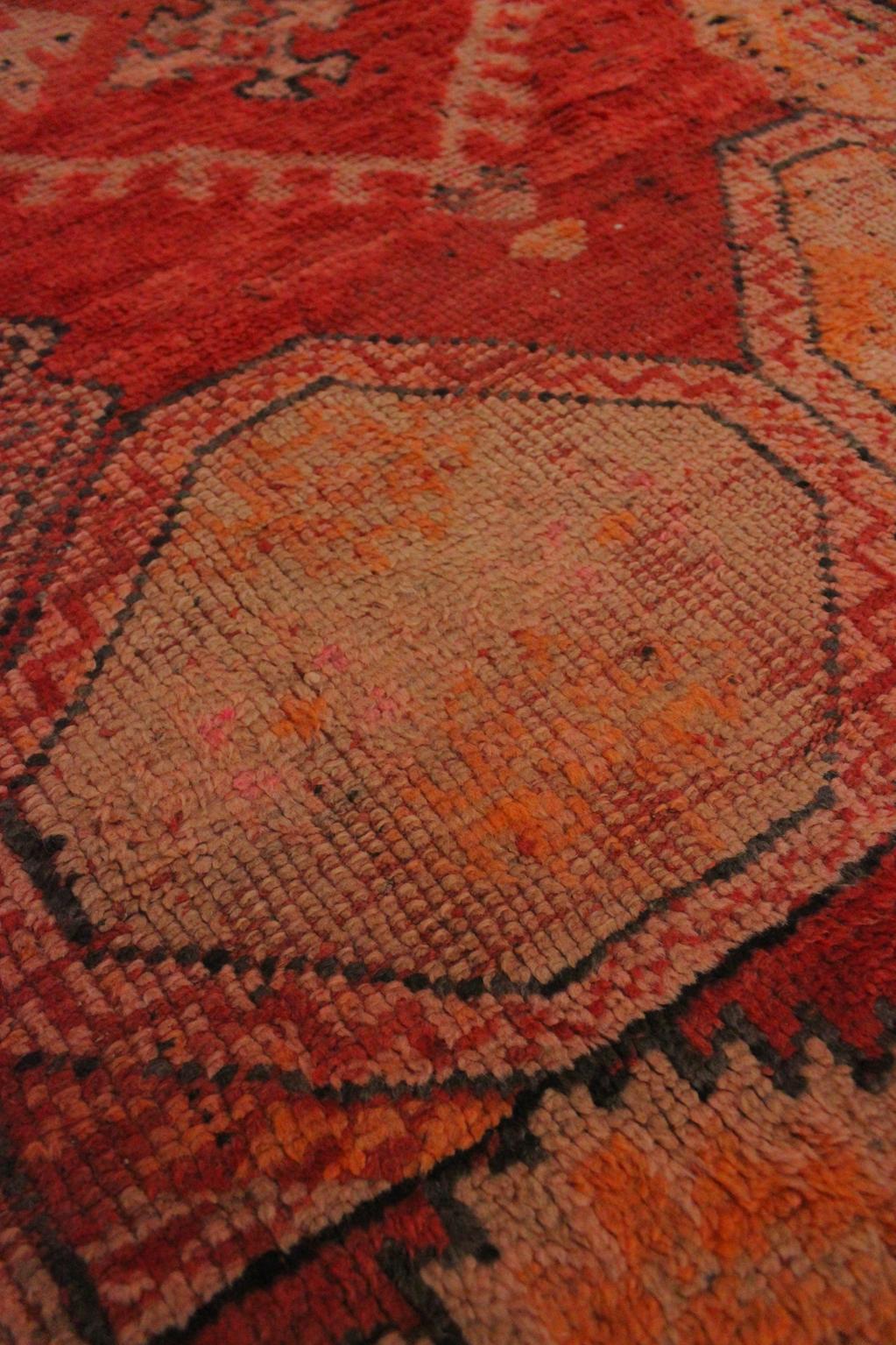Vintage area moroccan rug - red - Mediouna - 5x9.5feet / 155x290cm