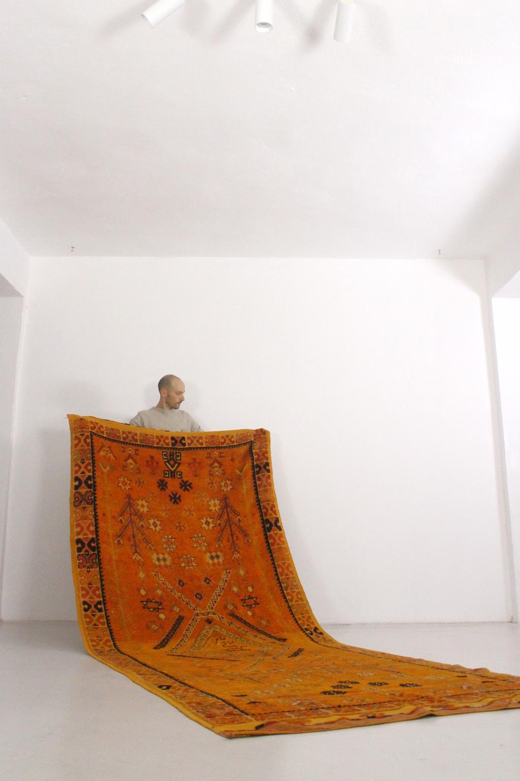 Vintage traditional moroccan rug - yellow, orange - Taznakht - 4.9x12.6feet / 150x385cm