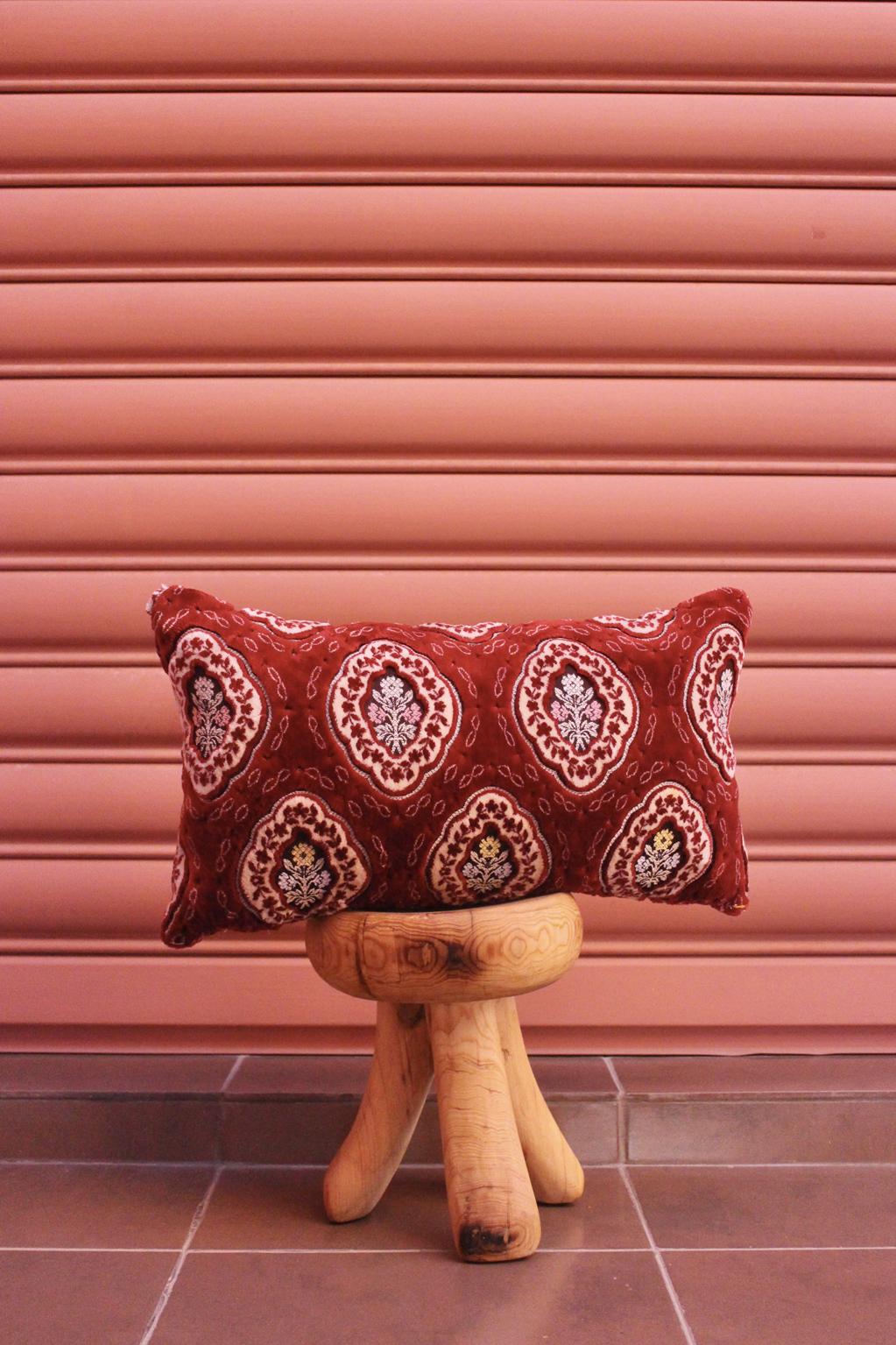 Vintage Mobra pillow (red) - 3 pieces available