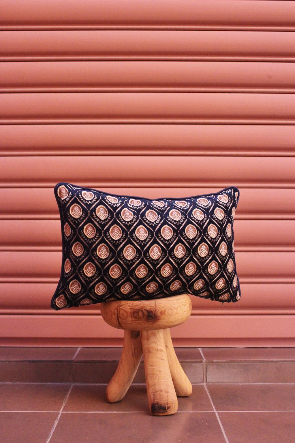 Vintage Mobra pillow (night blue) - 3 pieces available