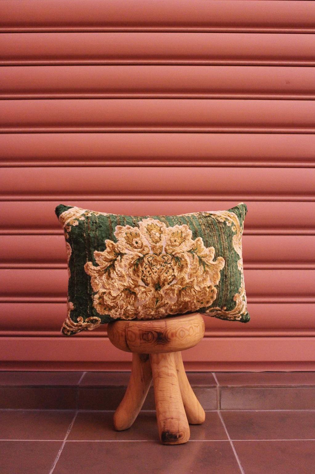 Vintage Mobra pillow (green)