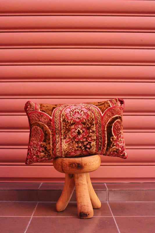 Vintage Mobra pillow (red and brown)