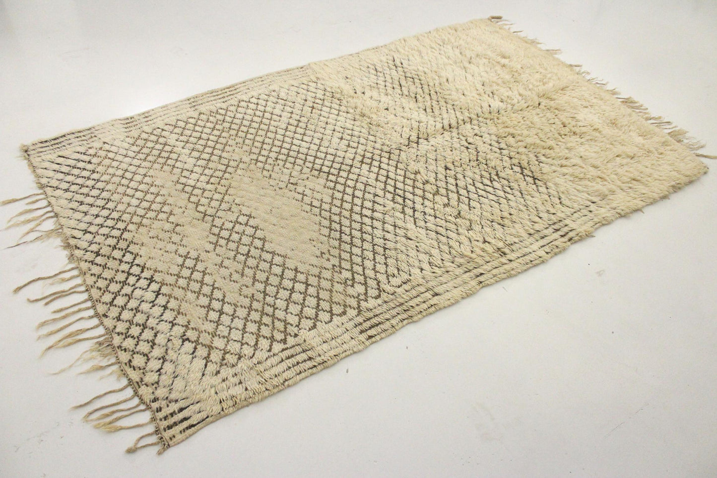 Vintage area moroccan rug - cream, brown - Beni Ourain - 6.1x10.4feet / 188x317cm