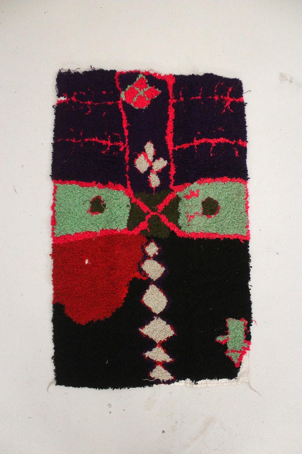 Vintage moroccan textile/wall hanging/carpet - Zindekh - 1.8x2.9feet / 54x89cm