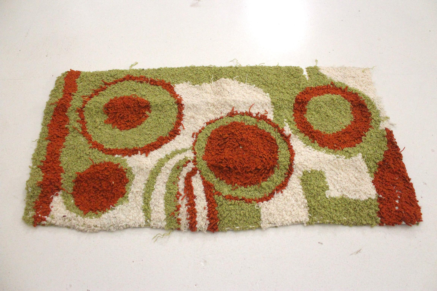 Vintage moroccan textile/wall hanging/carpet - Zindekh - 1.4x2.7feet / 44x82cm