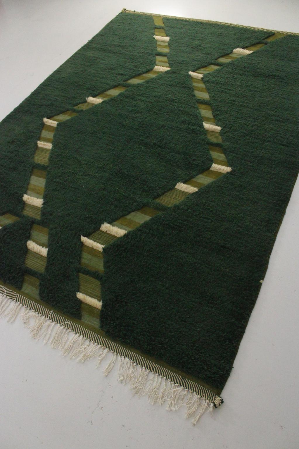 Contemporary area moroccan rug - dark green - Taznakht - 7.2x10.8feet / 220x330cm