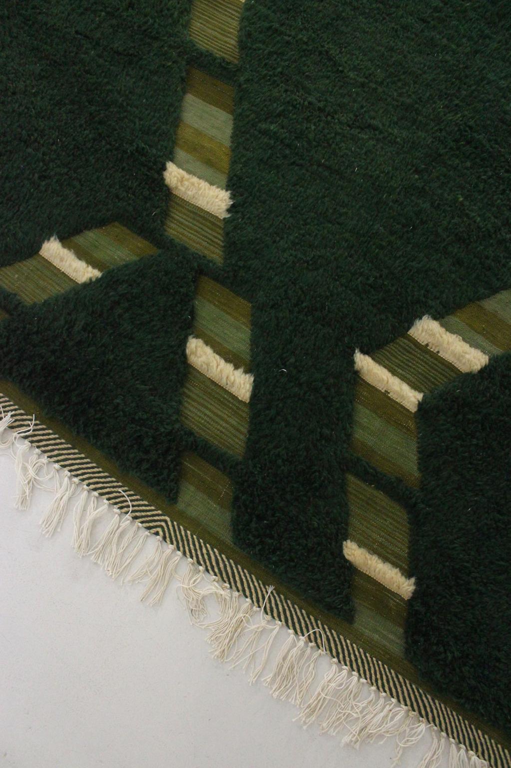 Contemporary area moroccan rug - dark green - Taznakht - 7.2x10.8feet / 220x330cm