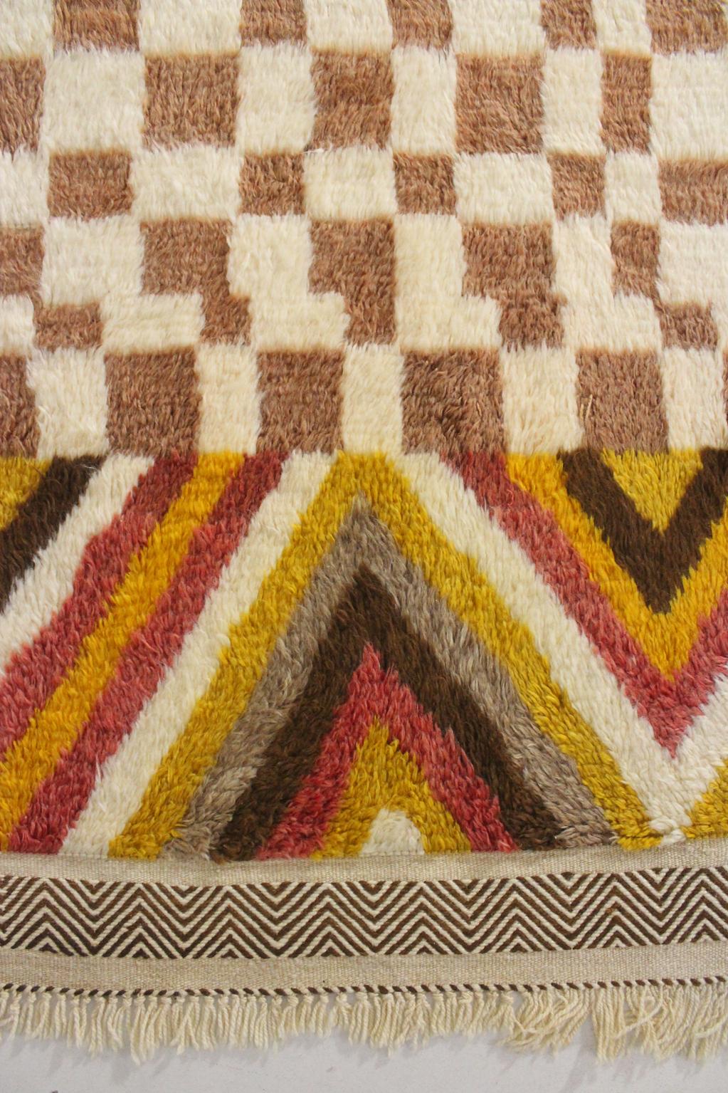 ON HOLD Contemporary area moroccan rug - checkered - Taznakht - 8.5x8.5feet / 260x260cm