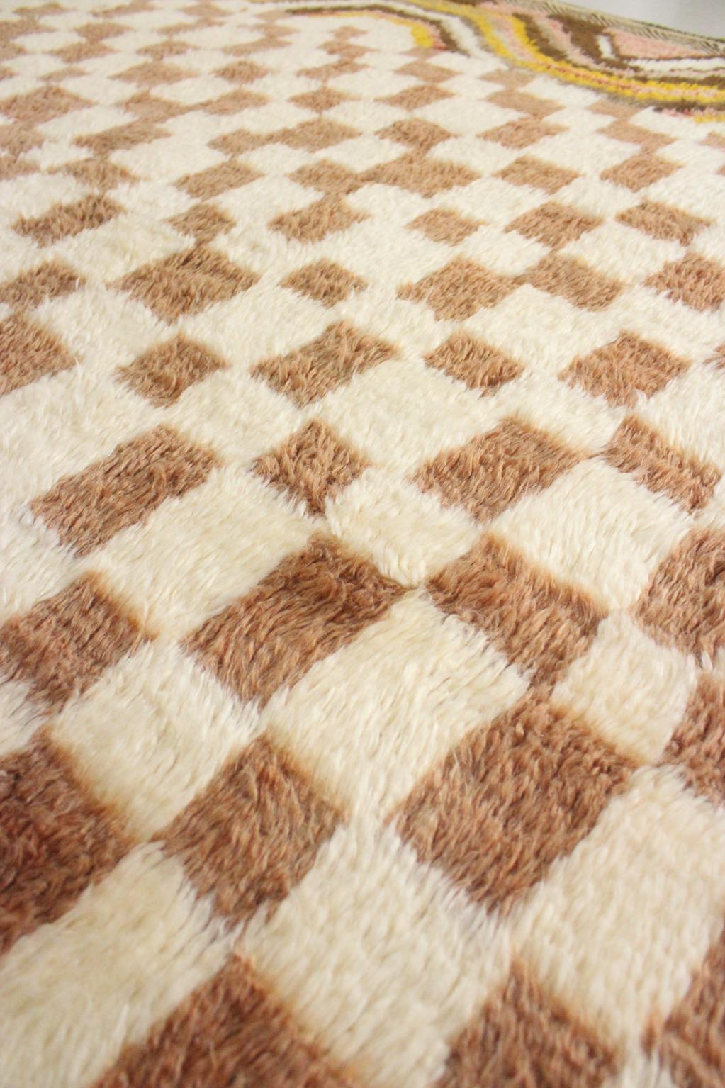 ON HOLD Contemporary area moroccan rug - checkered - Taznakht - 8.5x8.5feet / 260x260cm