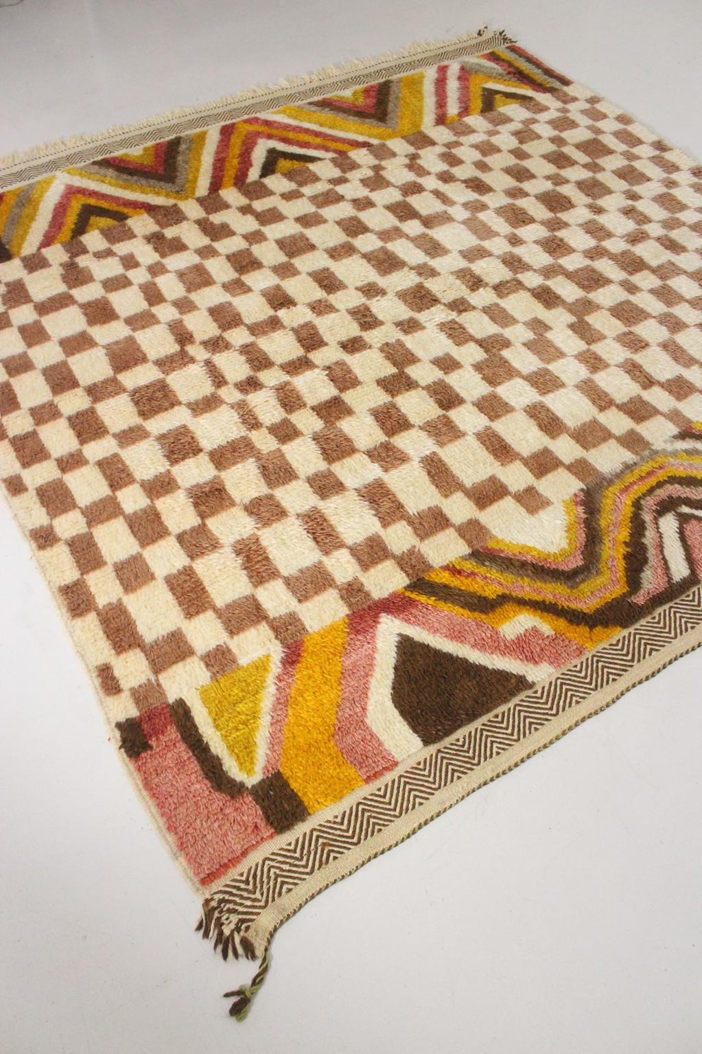 ON HOLD Contemporary area moroccan rug - checkered - Taznakht - 8.5x8.5feet / 260x260cm