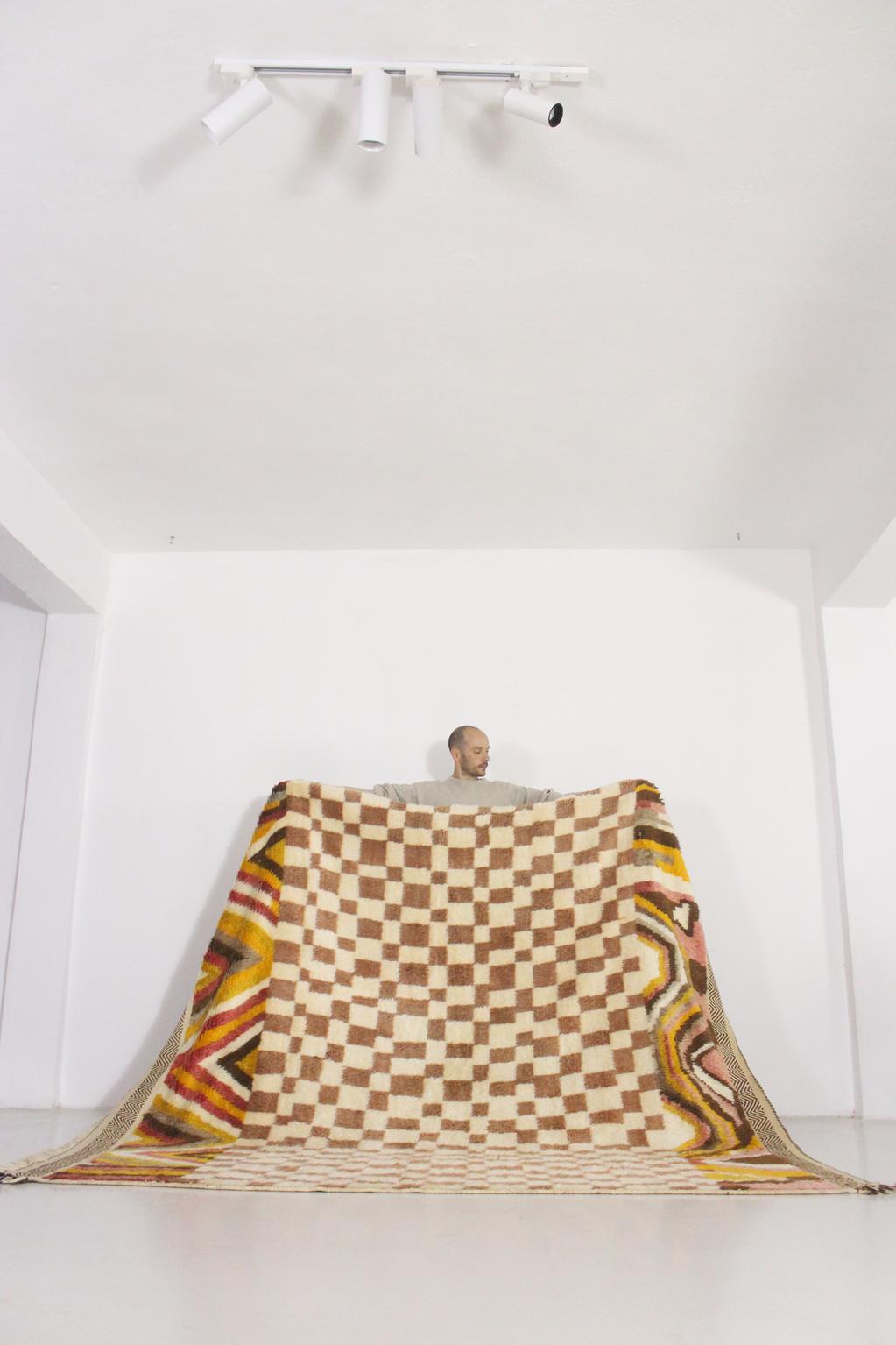 ON HOLD Contemporary area moroccan rug - checkered - Taznakht - 8.5x8.5feet / 260x260cm