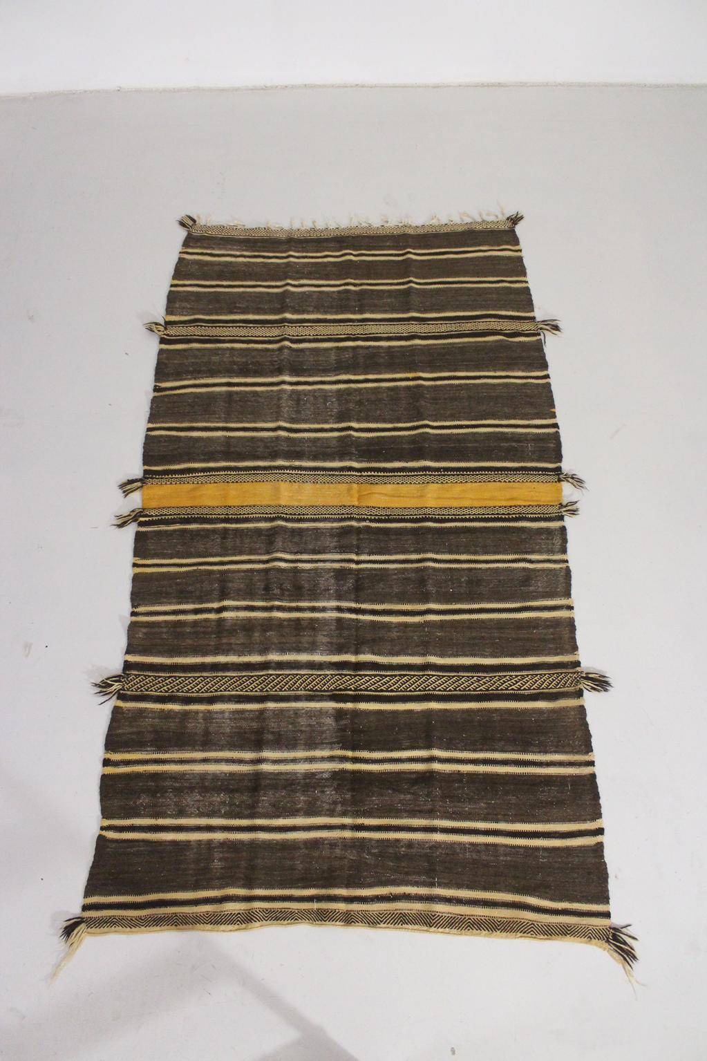 Vintage moroccan rug - dark brown, beige, yellow - Zanafi - 4.9x9feet / 150x275cm