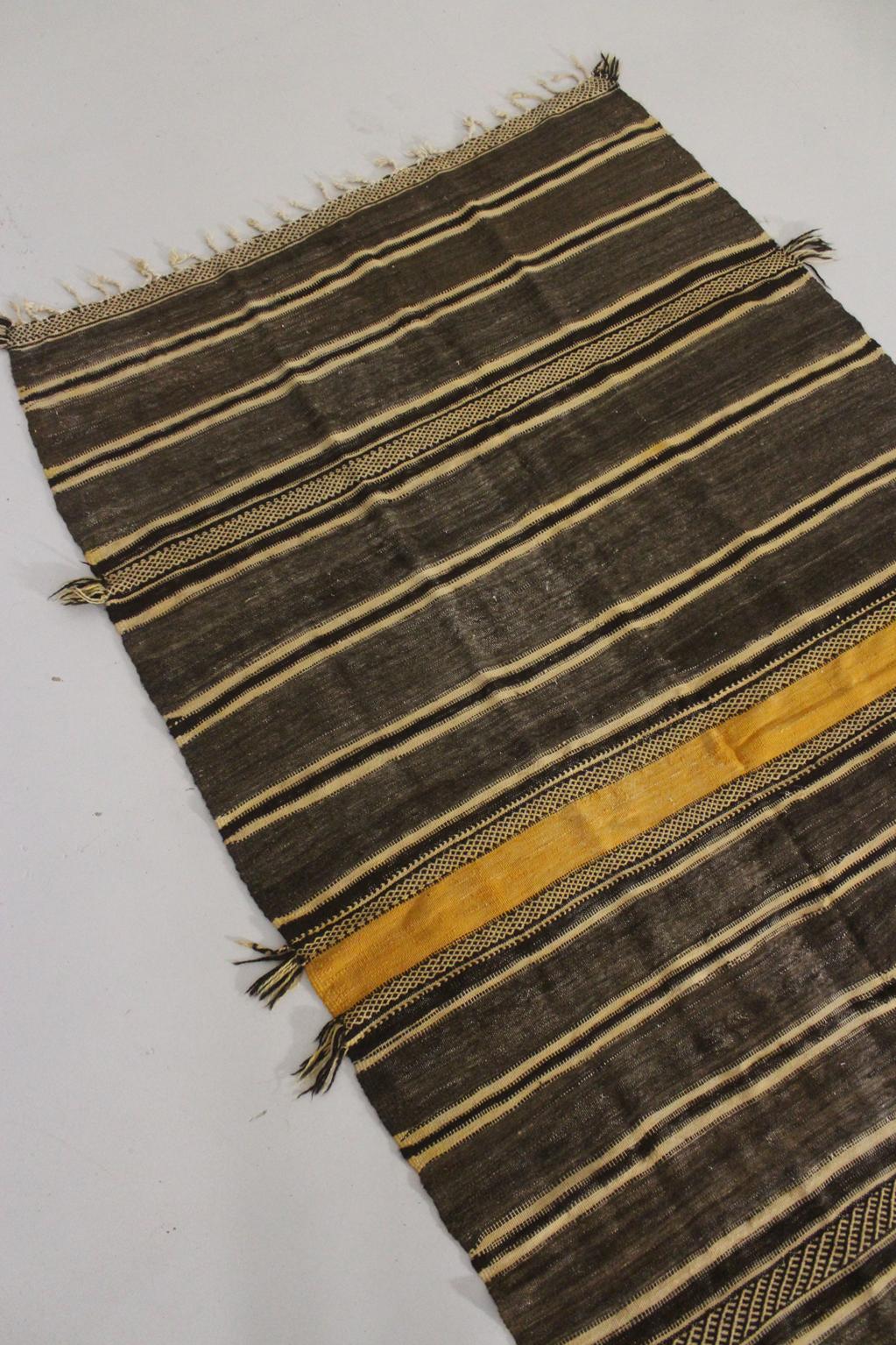 Vintage moroccan rug - dark brown, beige, yellow - Zanafi - 4.9x9feet / 150x275cm