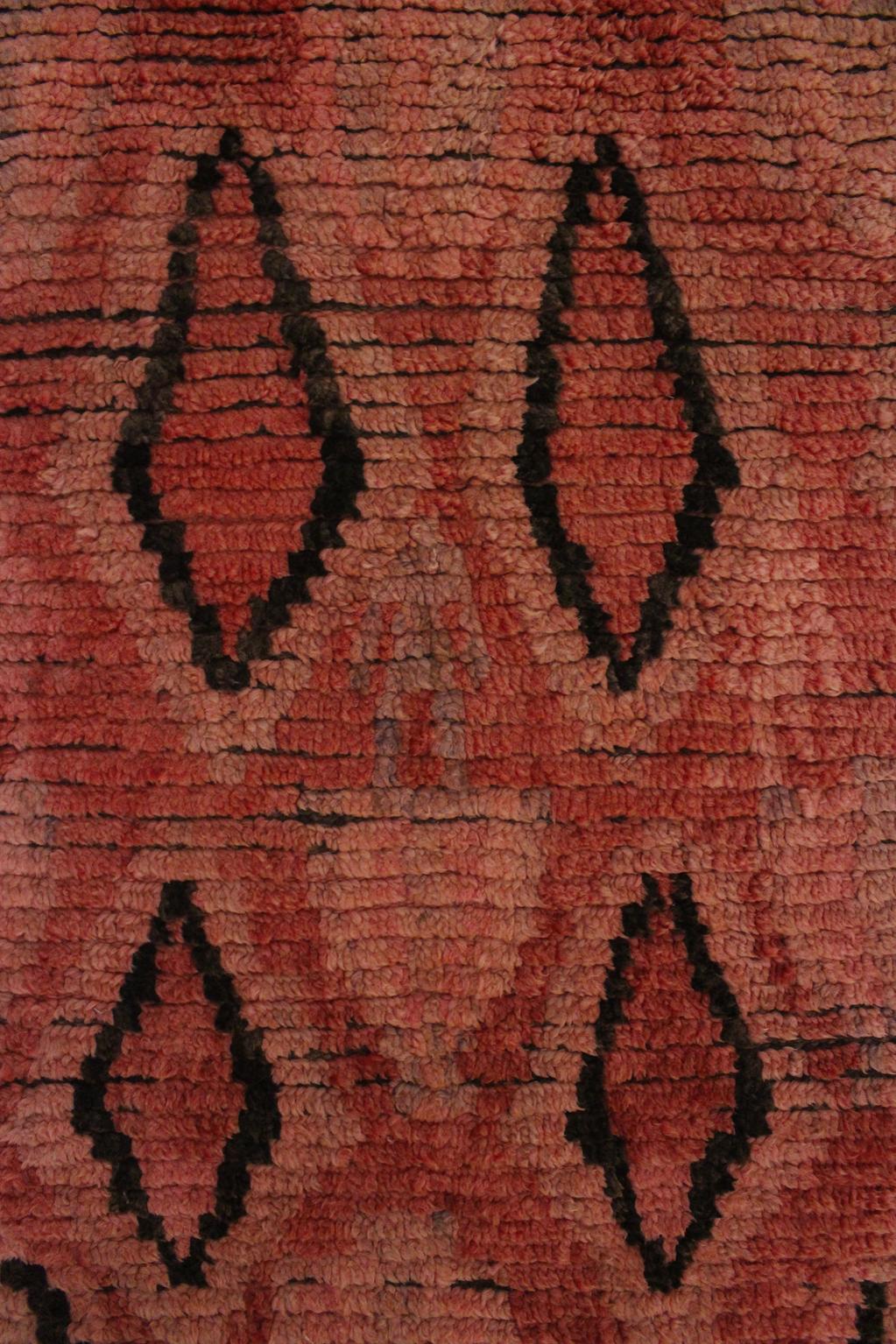 Vintage moroccan runner rug - red, pink, black - Boujad - 95x283cm / 3.1x9.3feet