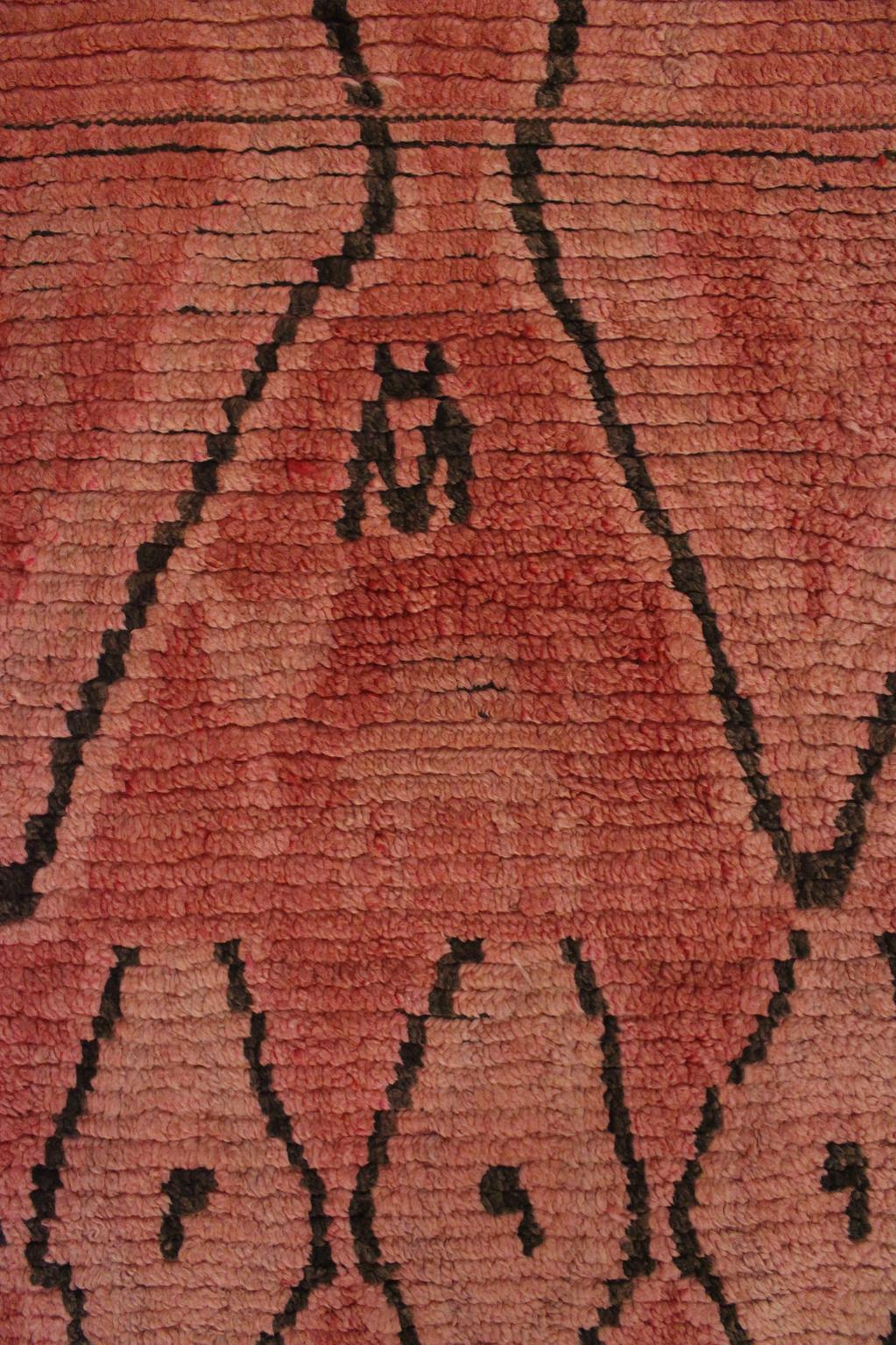 Vintage moroccan runner rug - red, pink, black - Boujad - 95x283cm / 3.1x9.3feet