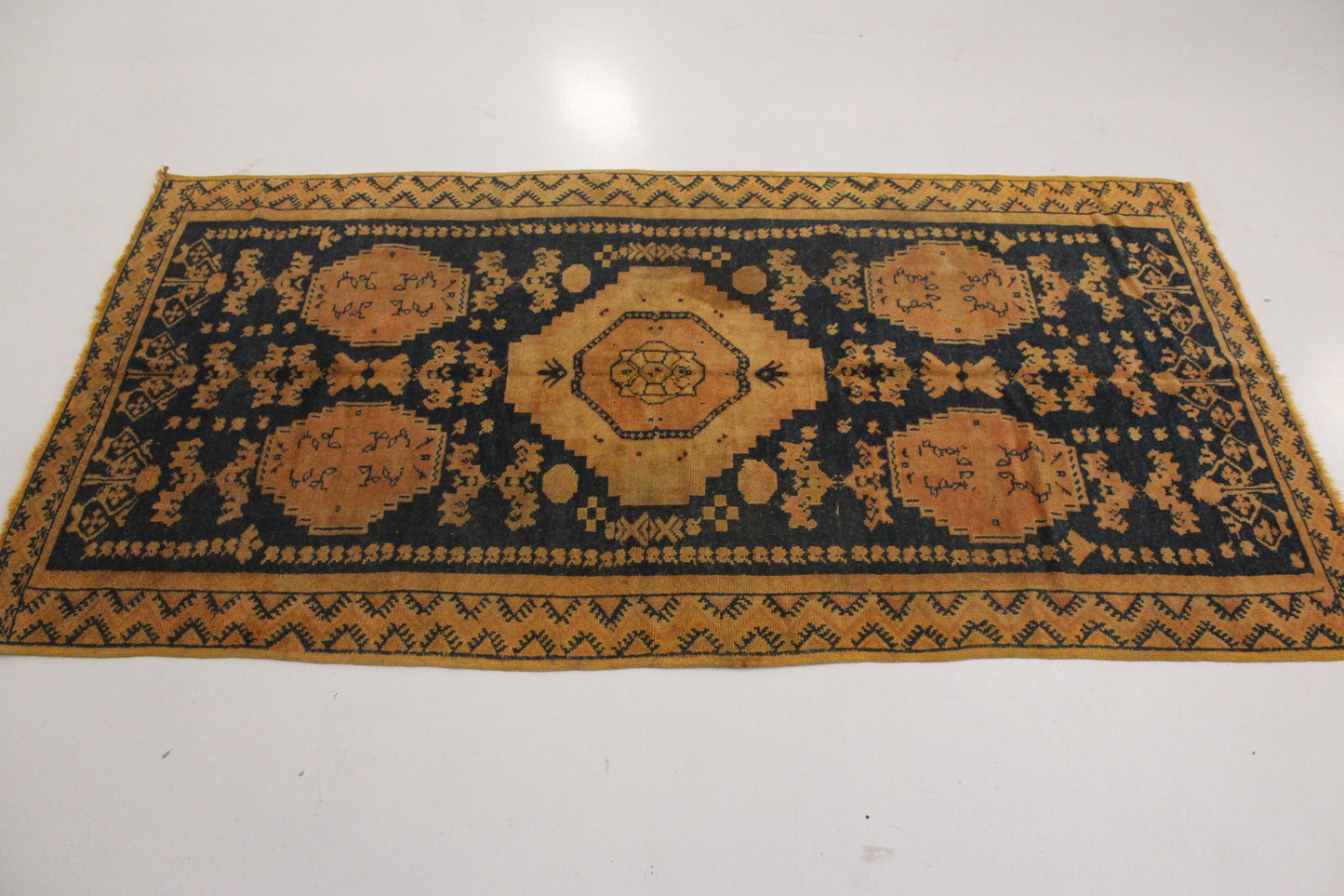Vintage traditional moroccan rug - blue, orangey - Taznakht - 4.6x8.8feet / 140x270cm