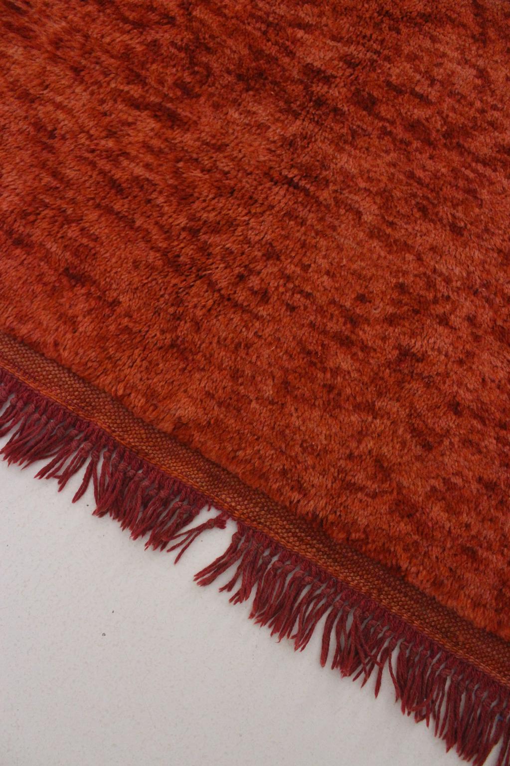 Vintage area moroccan rug - orange - 4.9x6.9feet / 150x210cm