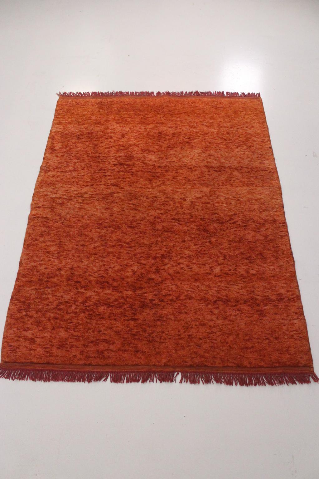 Vintage area moroccan rug - orange - 4.9x6.9feet / 150x210cm