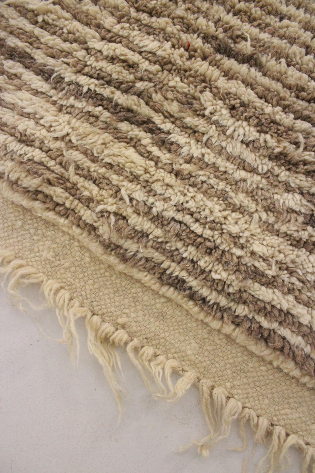 Vintage moroccan rug - Ourika - 4x5.7feet / 123x174cm