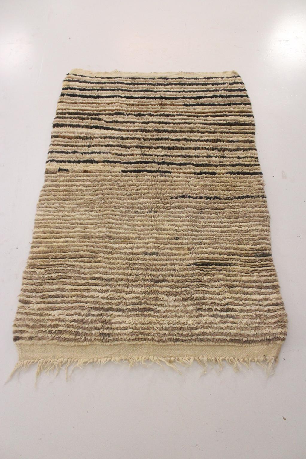 Vintage moroccan rug - Ourika - 4x5.7feet / 123x174cm