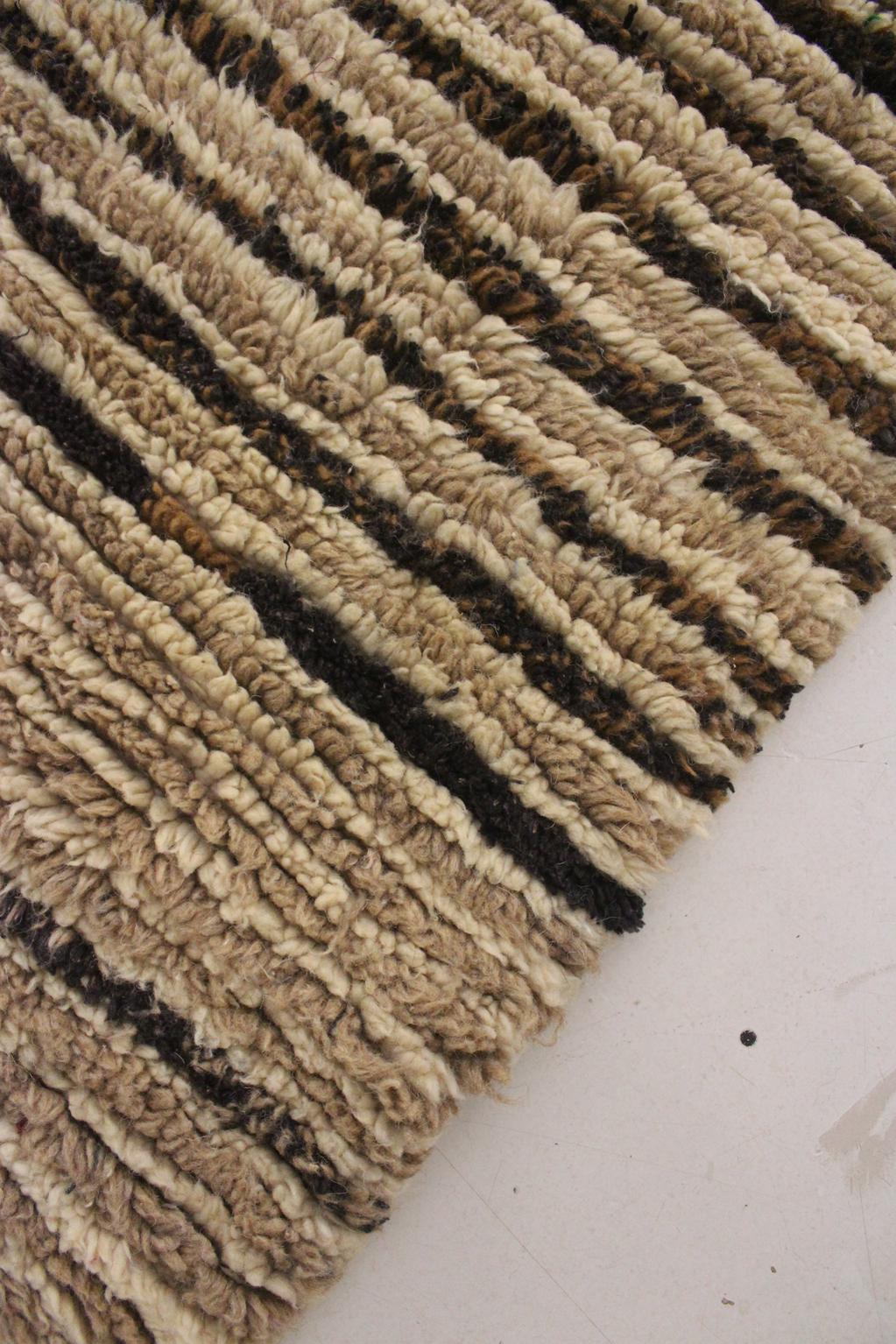 Vintage moroccan rug - Ourika - 4x5.7feet / 123x174cm
