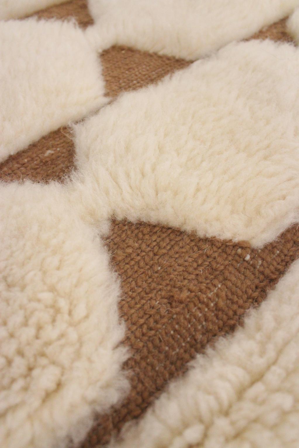 Contemporary accent moroccan rug - Mrirt - 3.1x4.1feet / 96x125cm