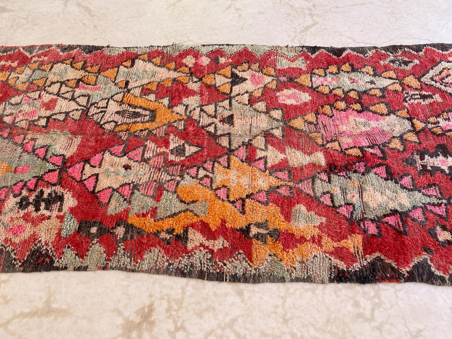 Vintage area moroccan rug - red - Rehamna - 5.9x12.2feet / 180x373cm