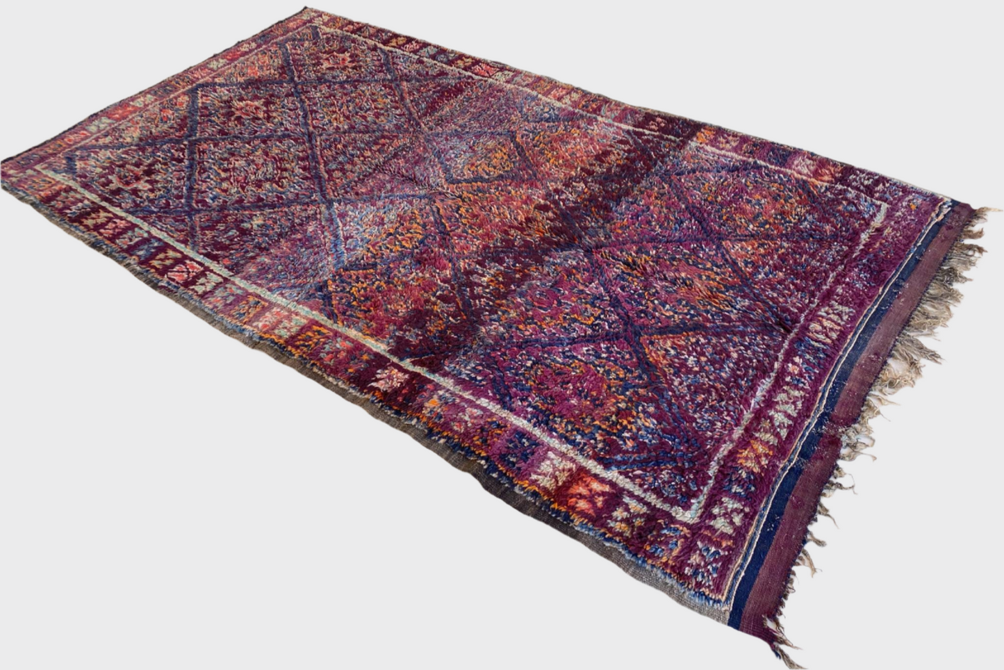 Vintage area moroccan rug - purple - Beni Mguild - 5.8x10.4feet / 176x317cm