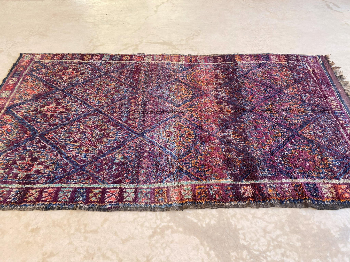 Vintage area moroccan rug - purple - Beni Mguild - 5.8x10.4feet / 176x317cm