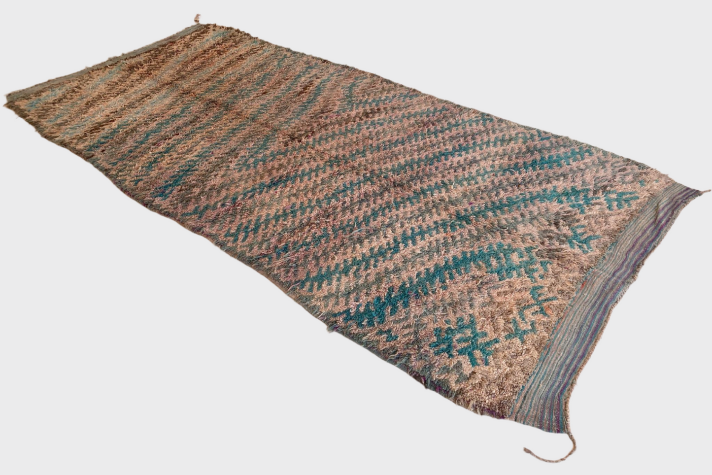 Vintage area moroccan rug - peach, turquoise - Talsint - 6.3x14.3feet / 193x436cm