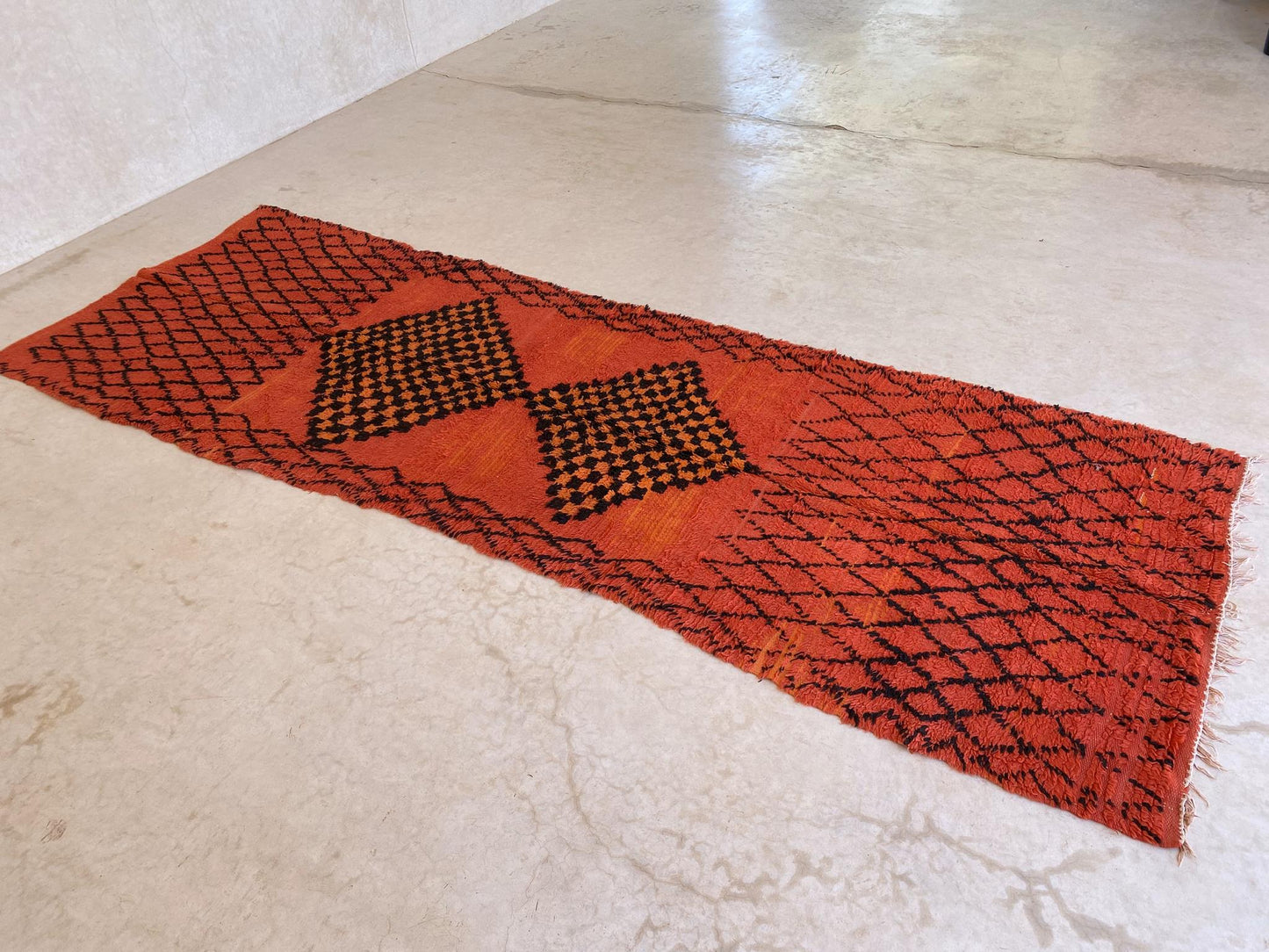 Vintage moroccan runner rug - orange - Boujad - 4.1x12.8feet / 127x390cm