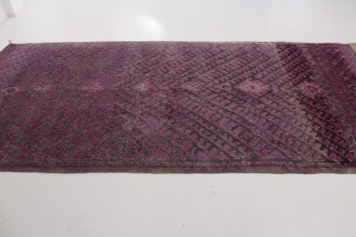 Vintage area moroccan rug - purple - Talsint - 6.5x14.5feet / 200x442cm