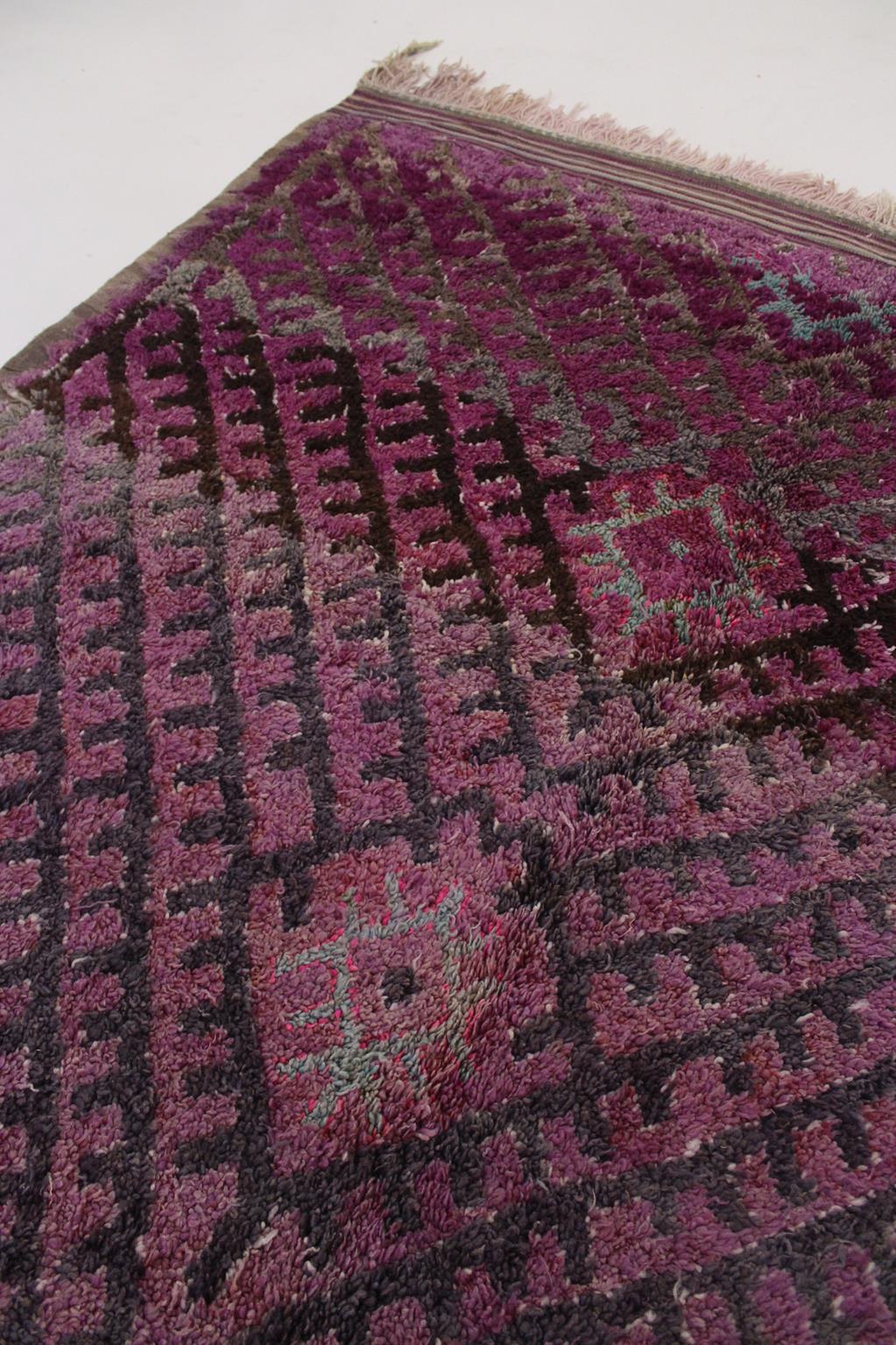 Vintage area moroccan rug - purple - Talsint - 6.5x14.5feet / 200x442cm