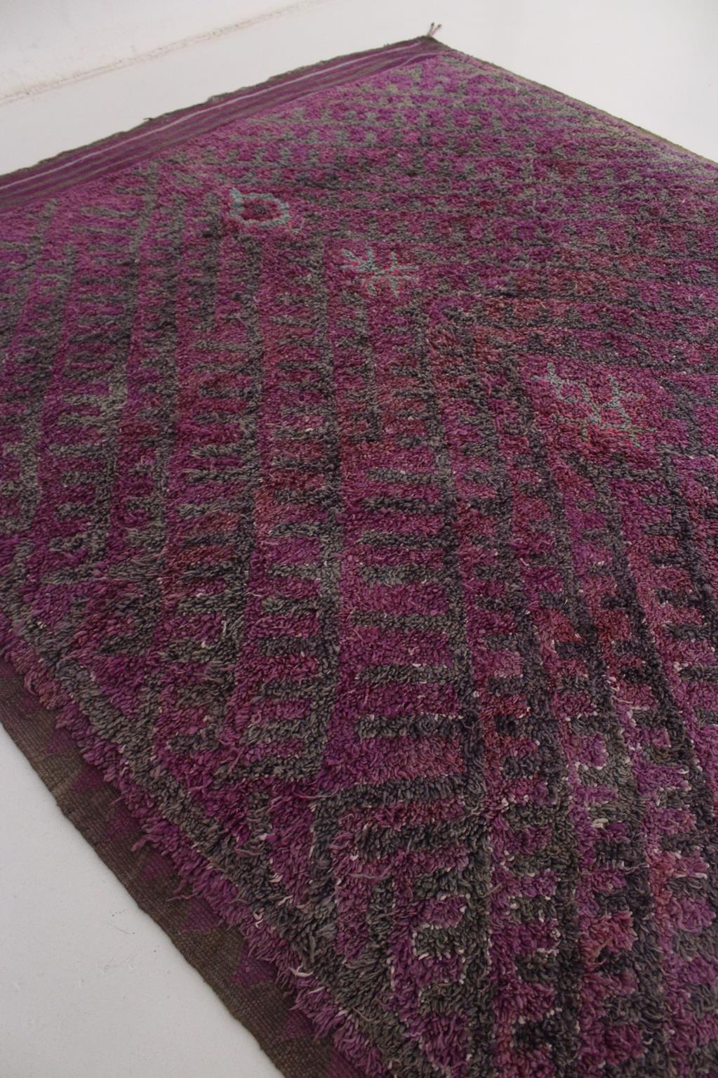 Vintage area moroccan rug - purple - Talsint - 6.5x14.5feet / 200x442cm