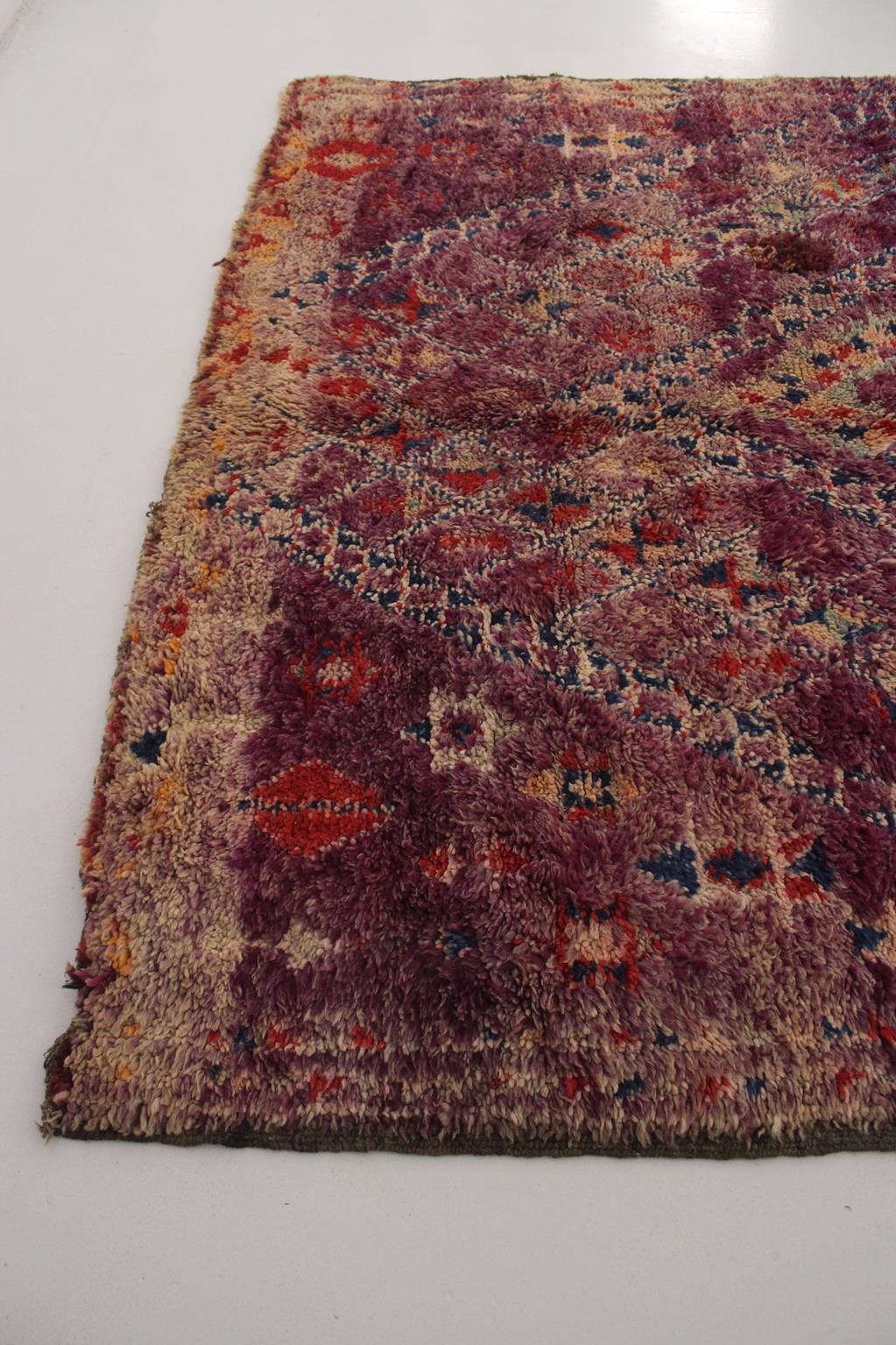 Vintage area moroccan rug - purple - Beni Mguild - 6.1x12feet / 187x368cm