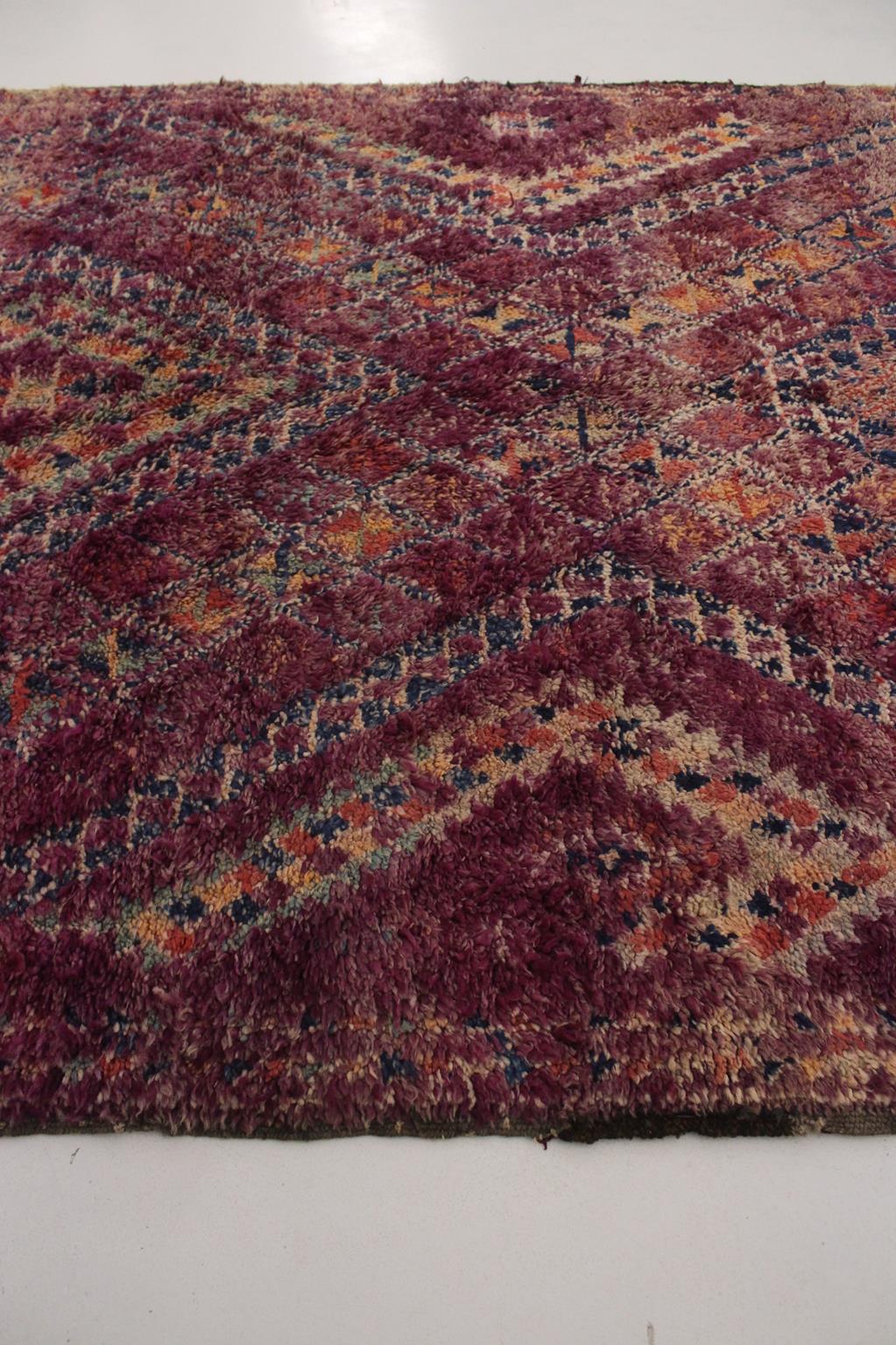 Vintage area moroccan rug - purple - Beni Mguild - 6.1x12feet / 187x368cm