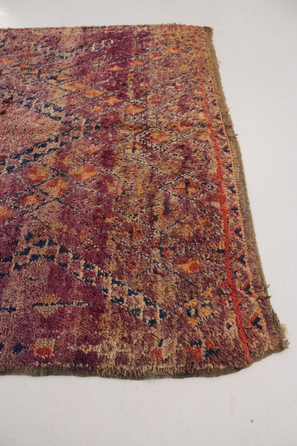 Vintage area moroccan rug - purple - Beni Mguild - 6.1x12feet / 187x368cm