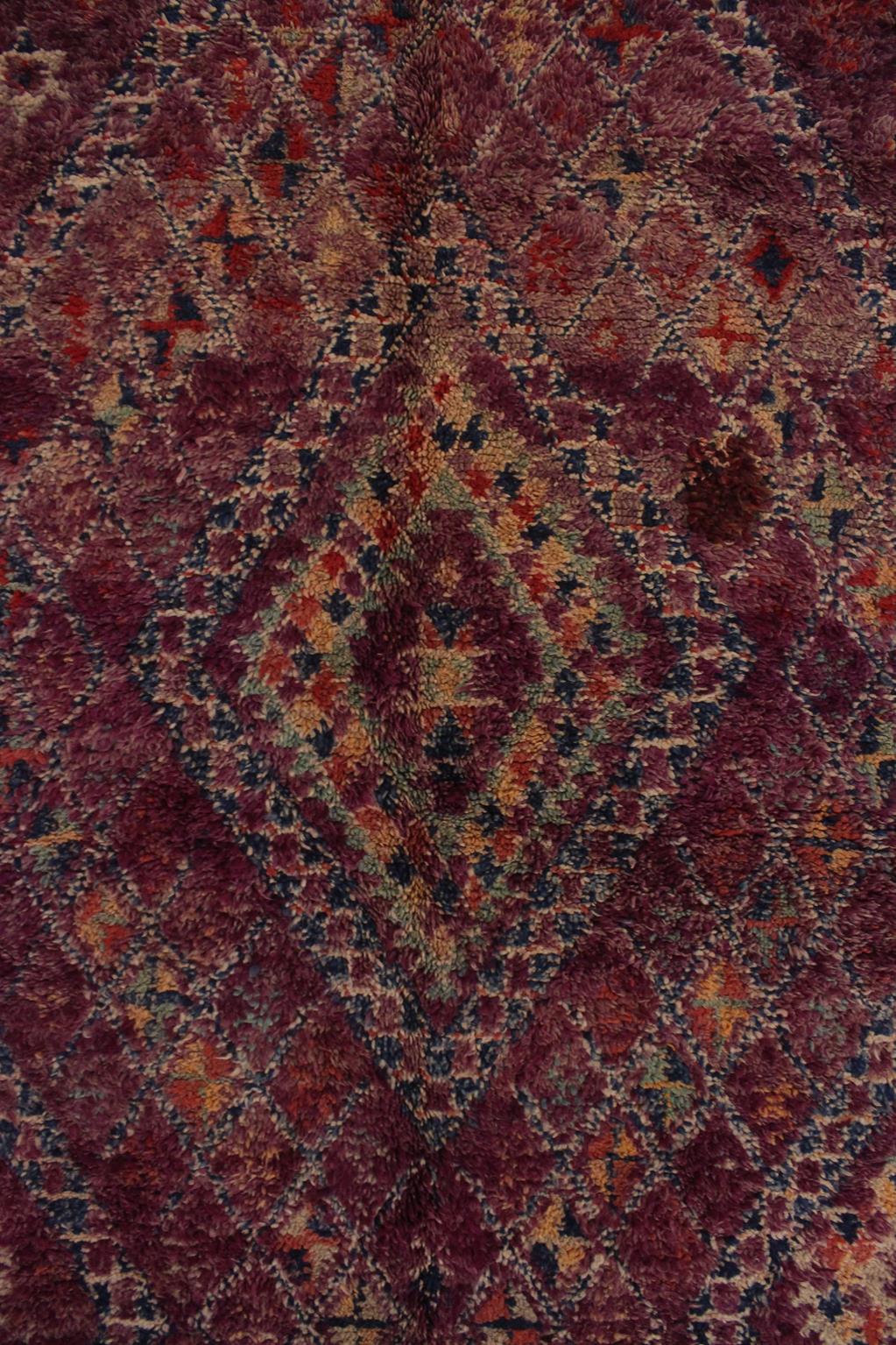 Vintage area moroccan rug - purple - Beni Mguild - 6.1x12feet / 187x368cm