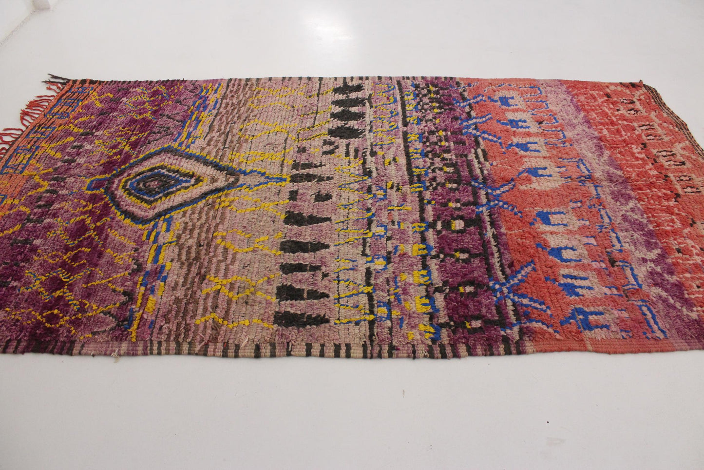 Vintage area moroccan rug - purple, red - Boujad - 5.9x11feet / 180x338cm