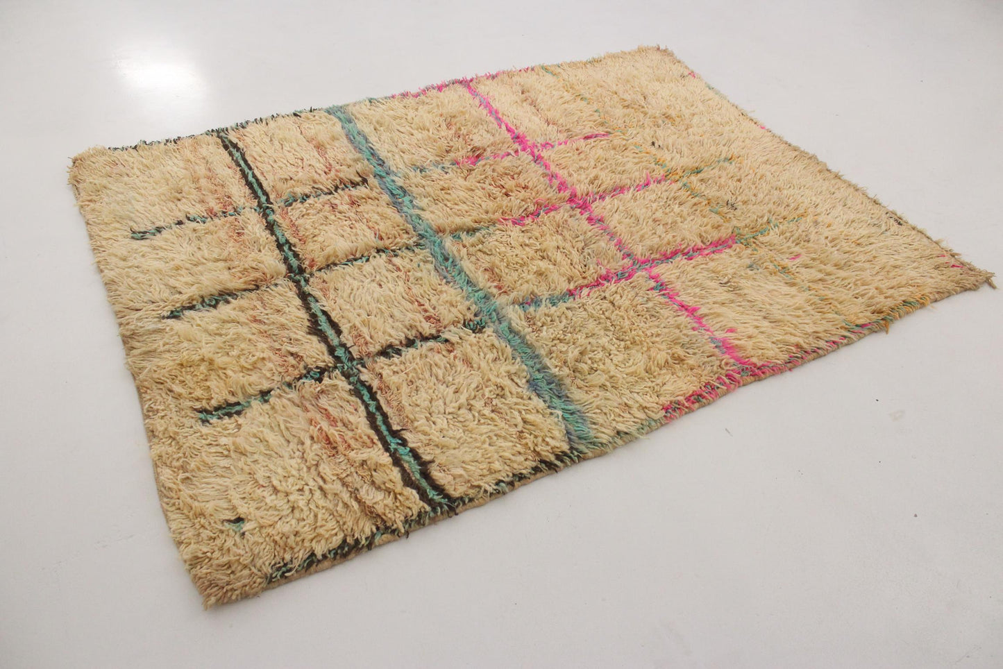 Vintage area moroccan rug - peach - Boujad - 5.9x7.8feet / 180x240cm