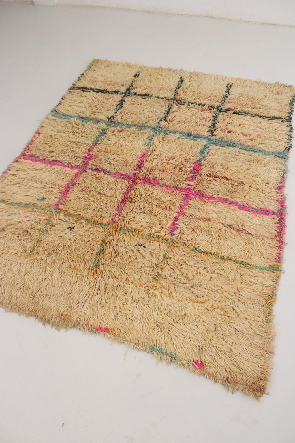Vintage area moroccan rug - peach - Boujad - 5.9x7.8feet / 180x240cm