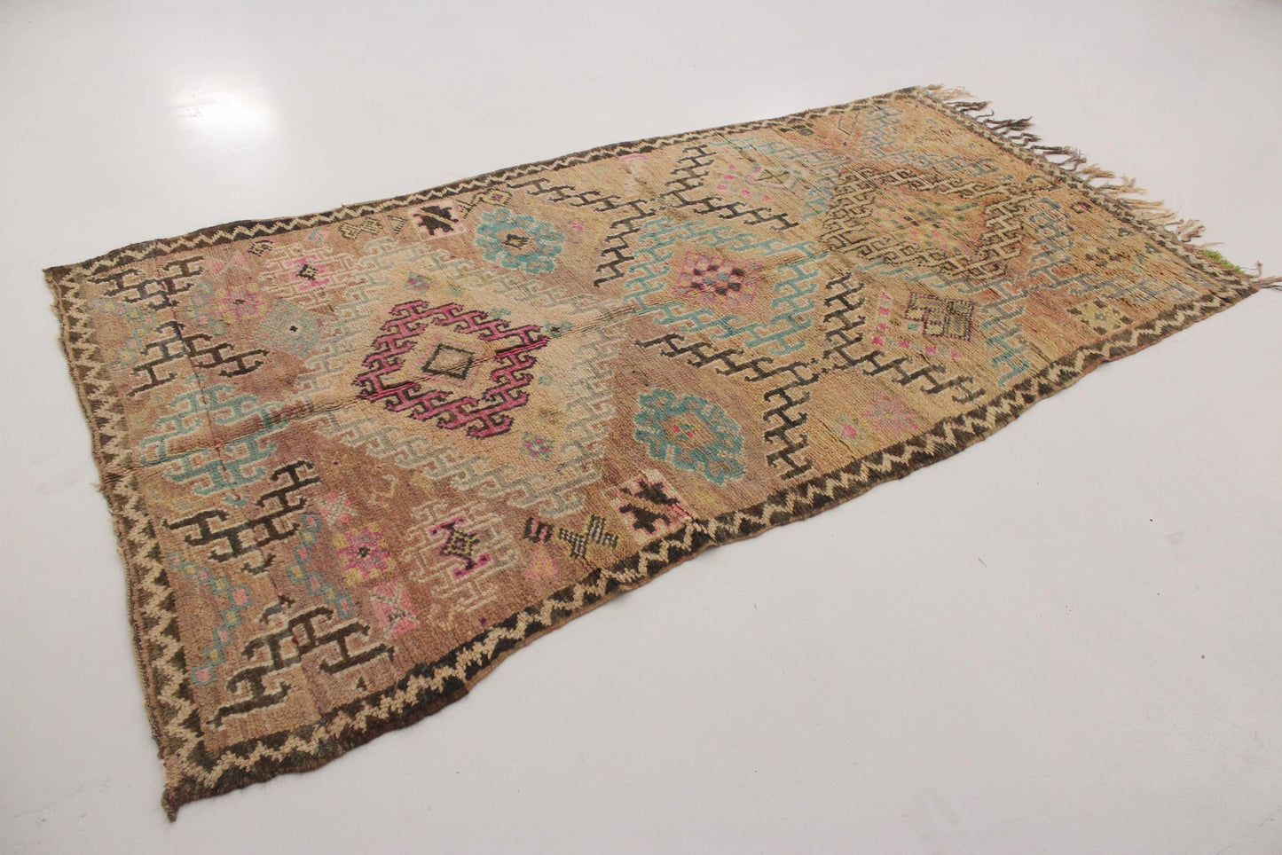 Vintage area moroccan rug - peach, turquoise - Boujad - 4.7-5.5x9.8feet / 145-169x301cm