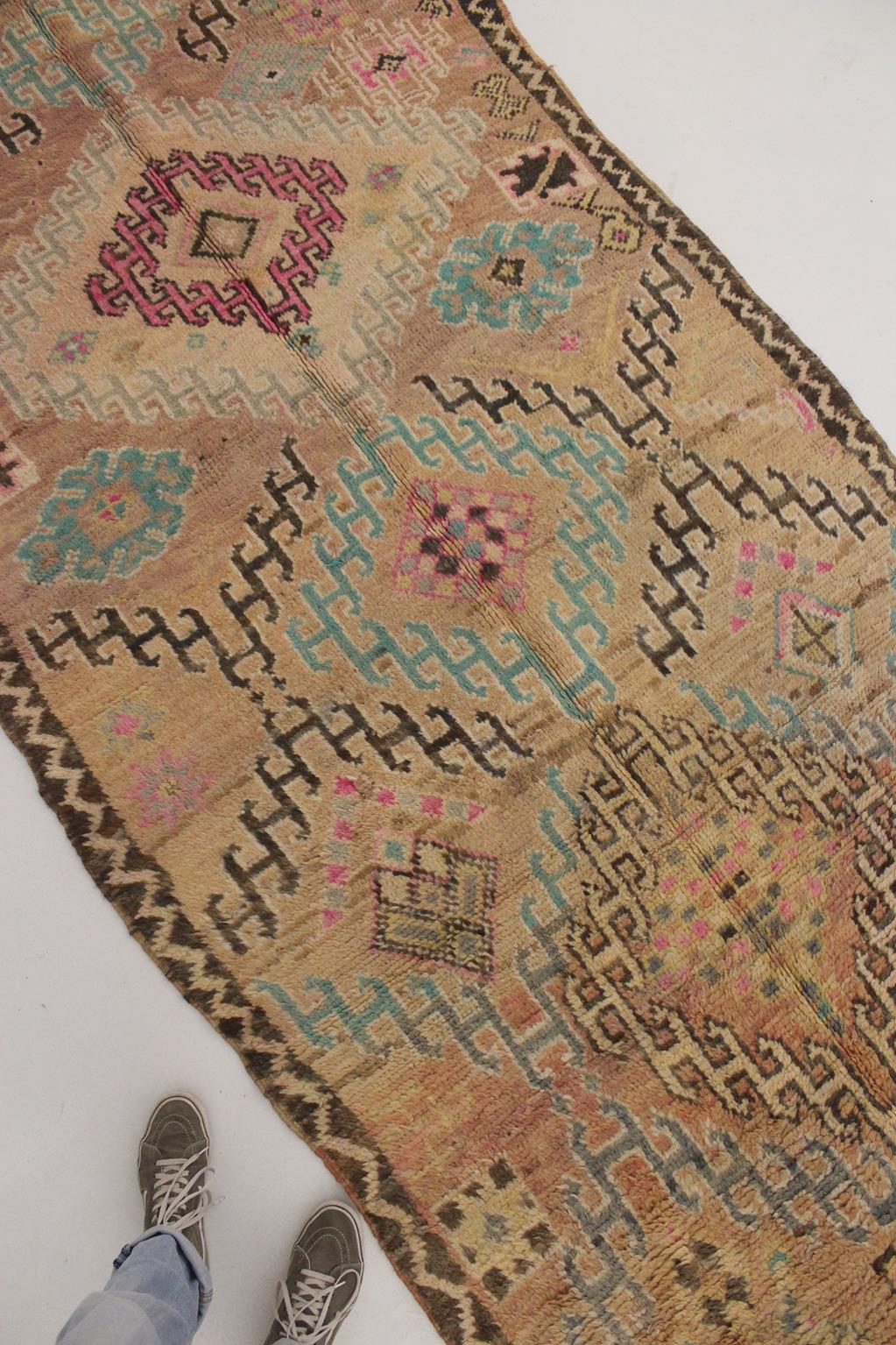 Vintage area moroccan rug - peach, turquoise - Boujad - 4.7-5.5x9.8feet / 145-169x301cm