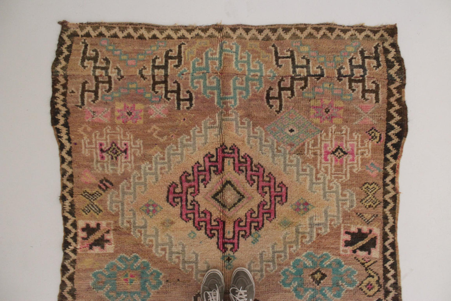 Vintage area moroccan rug - peach, turquoise - Boujad - 4.7-5.5x9.8feet / 145-169x301cm