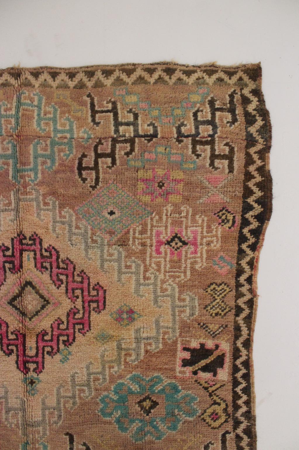 Vintage area moroccan rug - peach, turquoise - Boujad - 4.7-5.5x9.8feet / 145-169x301cm
